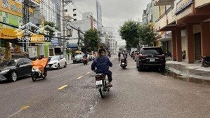 duy nhất mặt tiền khủng trần hưng đạo, quy nhơn, dt 704m2, vị trí siêu đẹp trung tâm, giá chỉ 40tỷ