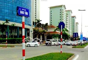 bán gấp nhà mặt phố đào tấn - 102m2 x 4t - mt 6m - vị trí nhà đẹp nhất phố - vỉa hè rộng