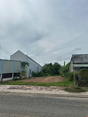 đất chính chủ - 200m2 - giá thấp nhất thị trường - mặt tiền đường gò sao - sổ riêng - xdtd