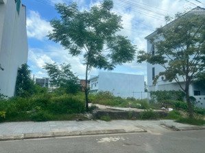 đất rẻ, siêu phẩm cần bấn nhanh ,tại thủy xuân, huế -121 m2, view đẹp - giấy tờ đủ -giá f0-32tr/m2