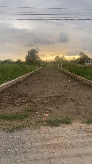 chủ ngộp cần bán gấp đất mặt tiền đường cầu xây, tân lân, giá ngộp: 1.25tỷ tl, dt: 247m2 thổ, shr