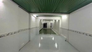 cho thuê nhà tiện ở + kd buôn bán. trống suốt, gác có 1pn, rất rộng