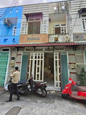 cho thuê nhà riêng, hẻm xe tải. 1 trệt 1 lầu, 2pn 2wc ngày cc đạt gia