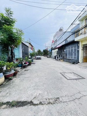 bán nhà phố mới xây lại, hẻm xe tăng c3 phạm hùng