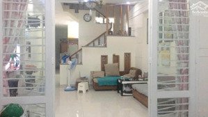 nhà đường số 822 phường phú hữu quận 9, cách nguyễn duy trinh và vòng xoay phú hữu q9