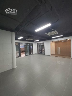 cho thuê nhà nguyễn trãi, 90 m2 x 4 tầng, lô góc đẹp