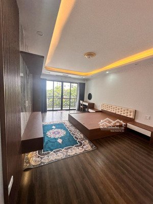 cho thuê nhà nguyên căn ngõ 205 xuân đỉnh 45m2, 6 tầng thông sàn có thang máy 15 triệu