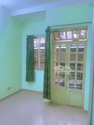 cho thuê nhà hẻm 4m(xh) vĩnh viễn, p.8, q.10 giá 20tr