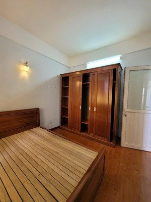 chính chủ cần bán gấp căn hộ vinaconex 7 57,1m2 2pn,1vs sổ đỏ chính chủ, nt full lh 