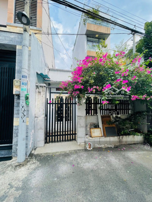 bán căn nhà 2 mặt tiền trước sau đường ô tô ngay khu chợ kiến thiết giá 7,780 tỷ còn tl, sổ riêng
