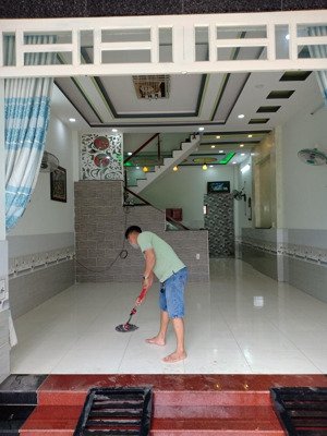 bán nhà bà điểm 4, ấp tiền lân hẻm vô 1 sẹc hẻm 344 giá 3,7 tỷ/80m2 1 lầu