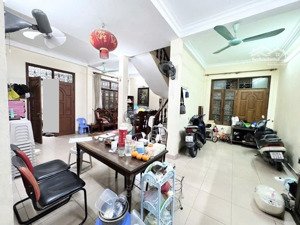 lô góc dân xây - mặt tiền khủng - ngõ thông - ôtô gần - đống đa - an trạch dt 63m - 4tầng - mt 7,5m