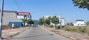 cần ra gấp lô đất 92,5 giá 2tỷ mặt tiền đường 17m khu an thuận đối diện công viên