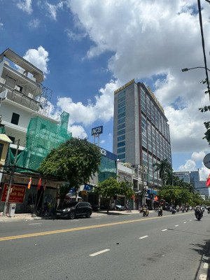 vị trí vàng: cách mạng tháng tám giao võ văn tần, q3! nhà 50m2, sẵn 4 tầng chỉ 27 tỷ, 