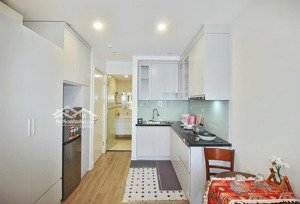 cho thuê chdv full đồ studio mới ở trung tâm quận tây hồ, đường tô ngọc vân , hà nội.