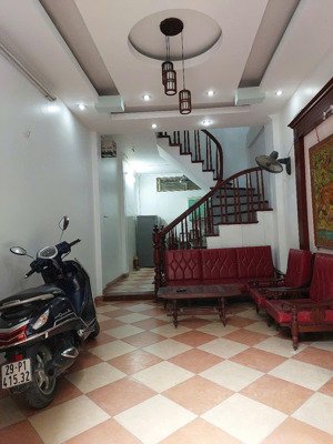 cho thuê nhà yên hòa -cầu giấy, 38m2 , 5 tầng