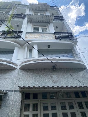 hẻm bùi đình tuý, 1 trệt 3 lầu, 3 phòng ngủ full nội thất để ở 16triệu