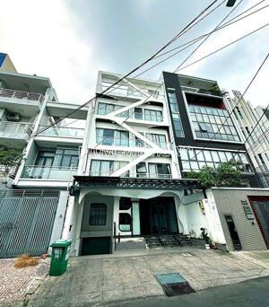 Bán tòa nhà CHDV D2 , 178,4m² đất, thu 170 triệu/tháng, vị trí siêu hot