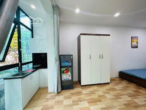 cho thuê 2 phòng trọ tầng 2 ngay gần chợ nghĩa tân,cầu giấy,hà nội khép kín máy giặt riêng điều hòa