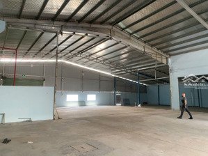cho thuê kho xưởng 1.100m2 mỹ yên, bến lức. đường xe container 24/24, vào tận kho.