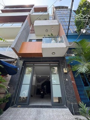 nhà mới mặt tiền 5 tầng khu bàu cát, chỉ 16.9 tỷ, chậm tay là mất!