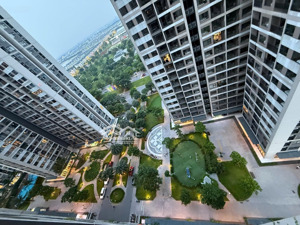 chủ nhà cần bán gấp căn 2pn1vs tòa s2.16 ban công đông nam, view đẹp, hướng mát, nội thất hiện đại