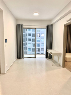 căn hộ 2pn 2wc - 69m2 giá 7,5 triệu - bancon lớn - view nội khu