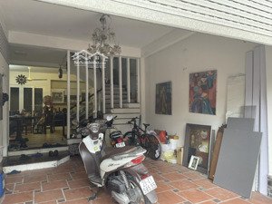 cho thuê nhà 4 tầng rộng đẹp ngõ ô tô đỗ 55 ngọc thụy, long biên, 55m2 x 4t, đủ đồ, 10,5tr/th