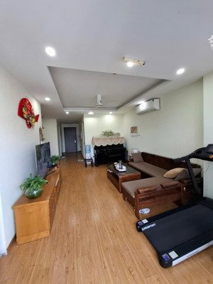 chính chủ, bán căn 100m2, tầng cao, chung cư green park, việt hưng, giá chỉ: 6.4 tỷ, bao thuế phí