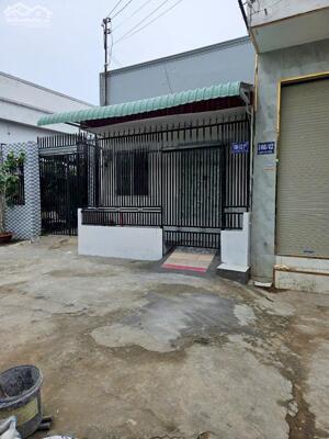 20. Nhà cho thuê 2 mặt tiền 1PN lộ Ô tô thoáng mát