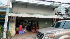 chính chủ cần bán gấp căn nhà 4 có thể kinh doanh đa ngành nghề