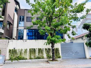 nhà đường nội bộ quang trung 14x30m trệt 2 lầu cho thuê