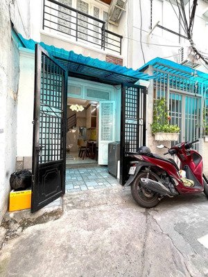 cho thuê nhà hẻm 224/2b phan đình phùng 2pn 3wc full nội thất ở