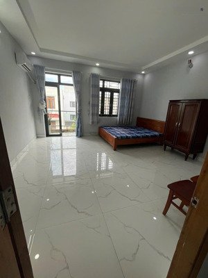 mình cần cho thuê phòng trong nhà nguyên căn