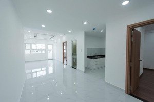 bán căn 84m2 2pn 2wc, view công viên, giá 2,58 tỷ. chung cư conic boulevard, nằm ngay võ văn kiệt