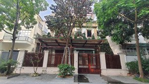 bán bt,lk làng việt kiều châu âu euroland, 50 tỷ, 208m2, và dt: 225m2, 250m2, 270m2, 150m2, 86 m2