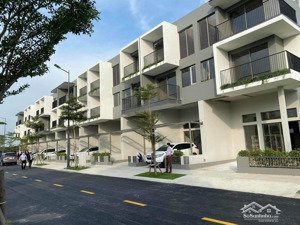 chuyển công việc, chủ nhà cần bán nhanh trong tháng căn biệt thự tại the standard an gia bình dương