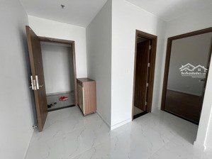 chính chủ cho thuê opal skyline 85m2, 3pn tầng cao đẹp, giá thuê chỉ 6 triệu/tháng. lh 