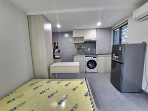 thuê ngay phòng 30m2 có máy giặt riêng, cửa sổ lớn, full nội thất tại bùi đình túy, bình thạnh