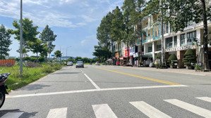 nhờ ace chạy phụ 3 căn nhà phố thương mại uni-town phường bình dương, thành phố mới, tp hcm