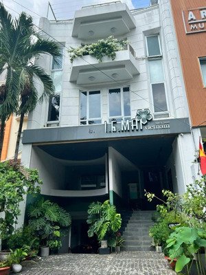 cho thuê nhà đường hồ biểu chánh, phú nhuận nhà mới, 7x23m có hầm, 3 lầu tm pccc giá 70tr còn giảm