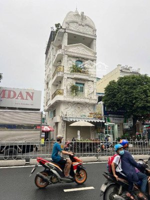 giá ngôp: 25.8 tỷ. biệt thự đẹp nhất nguyễn sơn, tân phú. dtsd:399m. hđt: 40 triệu/ tháng