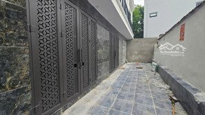 nhà đẹp giá rẻ nhất phụng châu, ô tô đỗ cổng, 1km ra chúc sơn, ngõ 2,5m. dt 33m2, 4pn. giá 2,48 tỷ