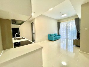 cần tiền bán nhanh căn hộ masteri an phú, dt: 71m2, 2pn, 2wc bán: 6.1 tỷ sổ hồng