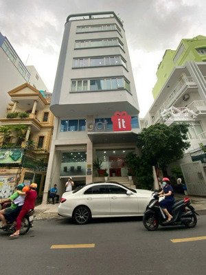 tòa nhà mặt tiền nguyễn văn thủ, q1 - dt: 8.4 x 18.5m, 145m2 - hầm 7 tầng - hđt 250 tr - giá 95 tỷ