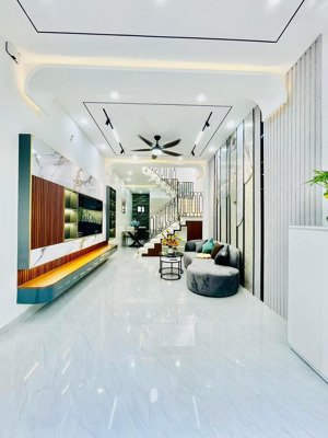 nhà đang cho thuê 12tr/ tháng 22/12, thuận giao, thuận an sang nhượng lại với giá chỉ 1tỷ890.