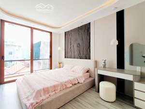 hẻm to như trái tim người yêu xe lexus - full nội thất - xem là xốn xang - an cư là lên hương