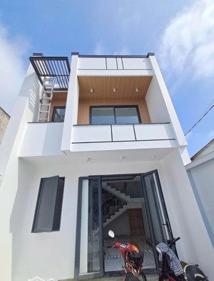 chủ kẹt tiền cần sang nhanh nhà ở cách chợ vĩnh phú 400m, dt 65m2/2ty65, 1t 1l, shr không quy hoạch