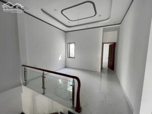Bán Nhà Lầu Mới Xây Gần TP Biên Hoà