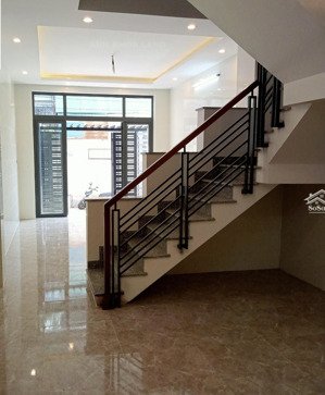 bán nhà 1 trệch 2 lầu hẻm ô tô nhỉnh 5tỷ tăng nhơn phú a